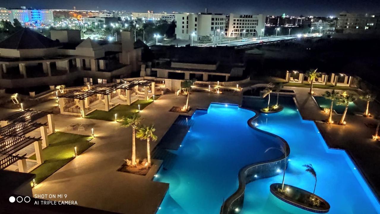 Stylish Pool view studio in Al Dau Heights Appartement Hurghada Buitenkant foto